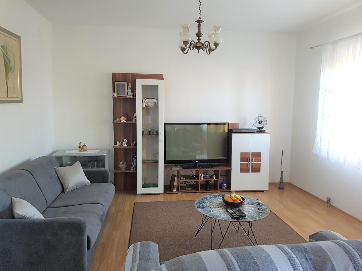 Comfort Apartment On The Beach 칼리 외부 사진